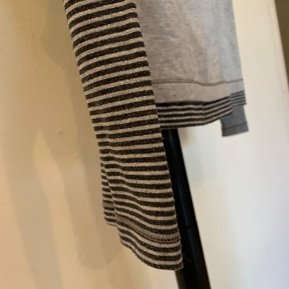 Fashion Hooded Top - Picture 7 of 9